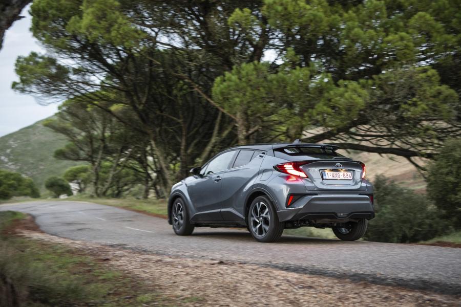  Toyota C-HR Hybrid 2019 года  (WW) (фото 162 из 174)
